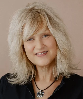 Kartenmeisterin Rija